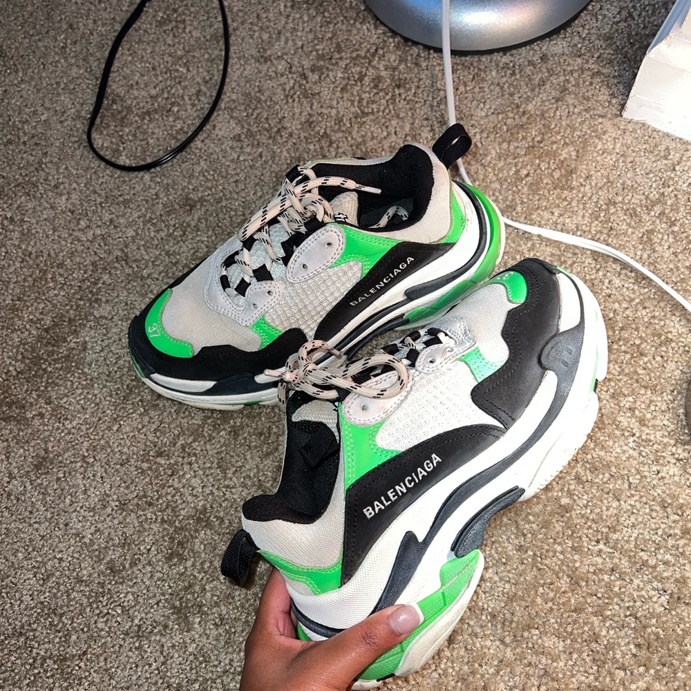 Balenciaga Triple S (AUTHENTIC)